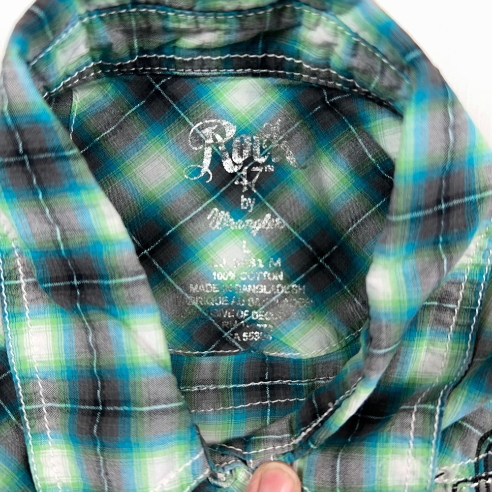 Rock 47 by Wrangler Womens Green Plaid Embroidered Rhinestone Snap Shirt Large - Picture 7 of 9